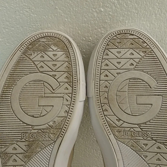 Guess Tan Quilted/Slip-on/Tennis Shoes/Casual Loafer - Picture 6 of 10